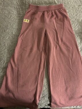 Under Armour Girls' Dusty Rose Wide-Leg Sweatpants matched with a old navy shirt